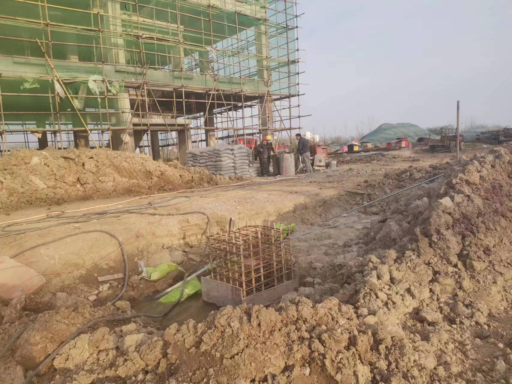 紫金当桥梁出现裂缝的时候应该及时加固修补